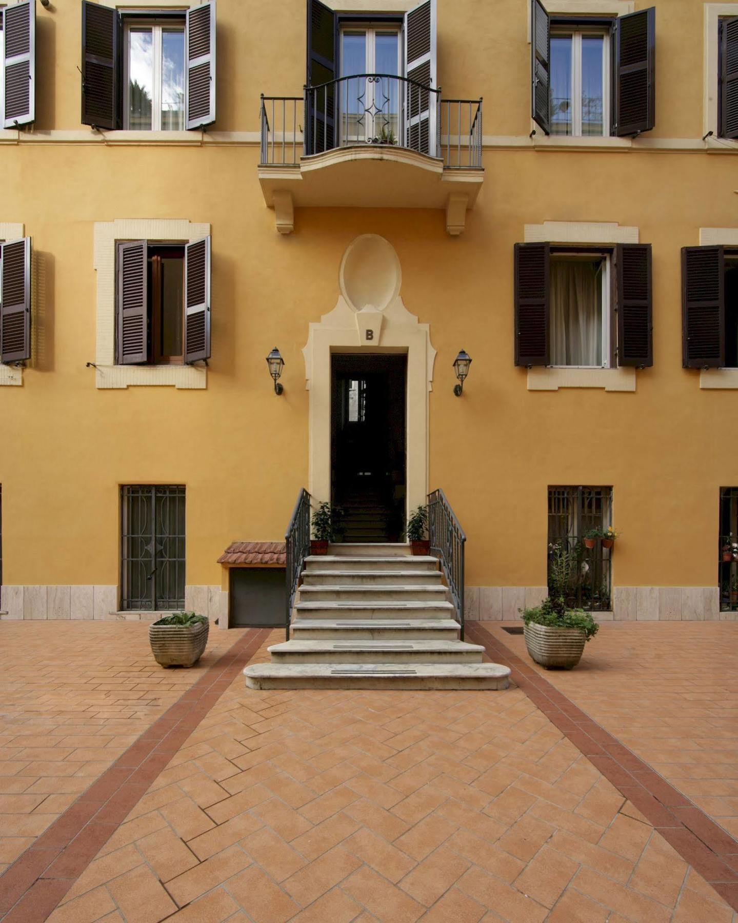 Vatican Holiday Rome Exterior photo